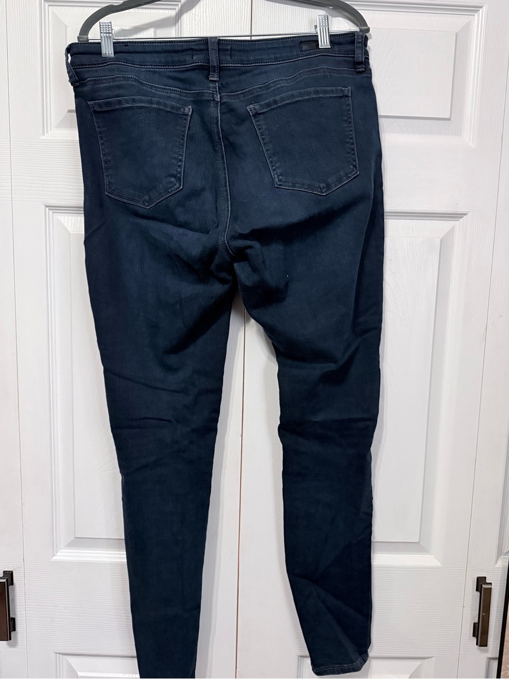 Women’s Dark Blue Stretch Skinny Jeans